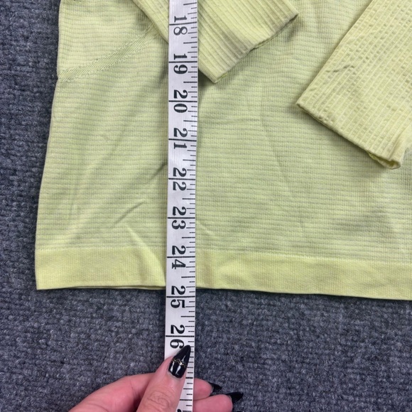 LULULEMON Women’s Yellow Long Sleeve Swiftly Shirt Athletic Shirt size: 4 - Picture 10 of 10
